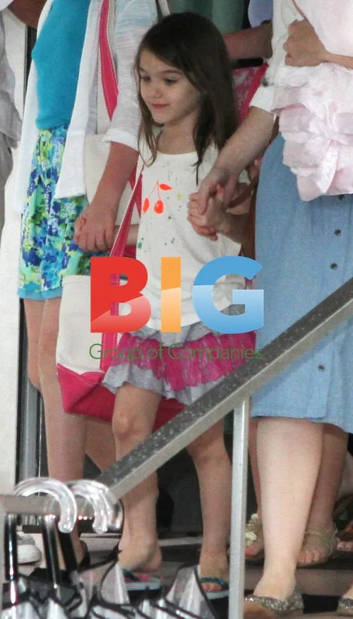 Suri Cruise with Friends in Miami