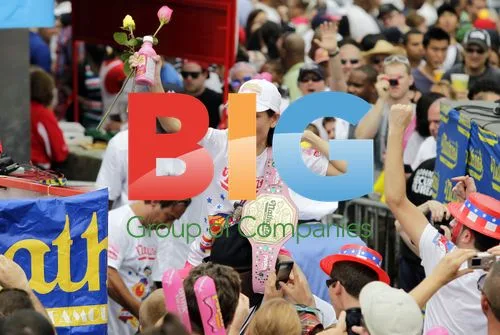 Sonya Thomas Wins Hot Dog Eating Contest