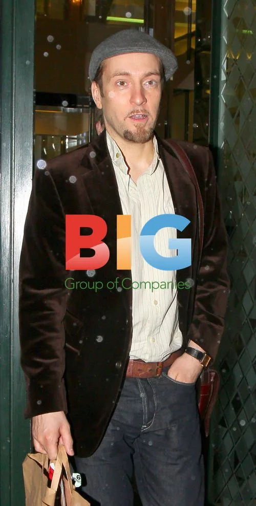 Tv illusionist Derren Brown leaves Ivy club in London