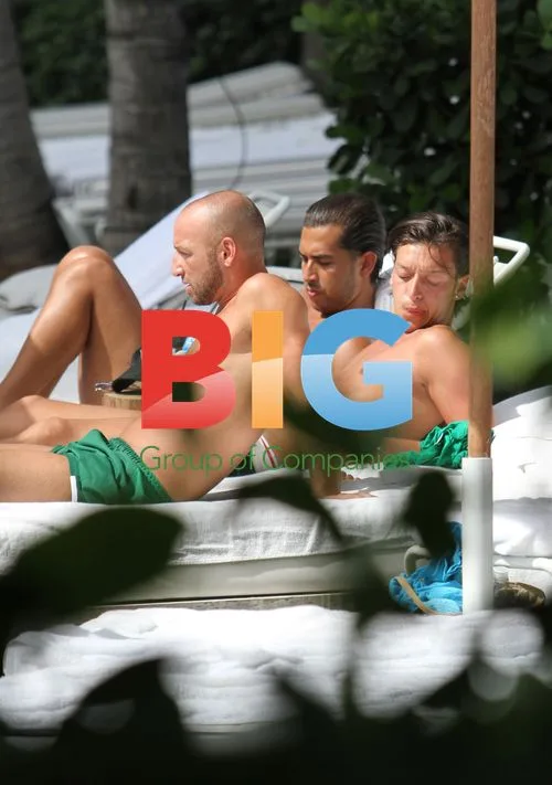 Mesut Ozil Sunbathing in Miami