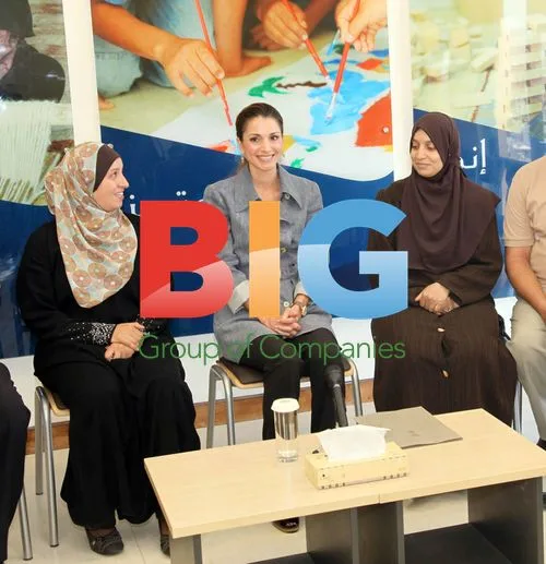 Queen Rania Chats with Youth at Community Center