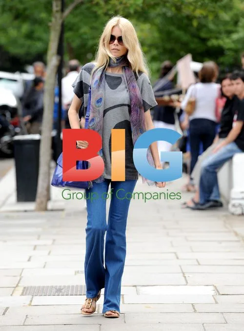 Claudia Schiffer on School Run