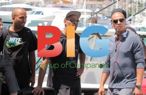Tony Parker Disembarking Yacht in St Tropez