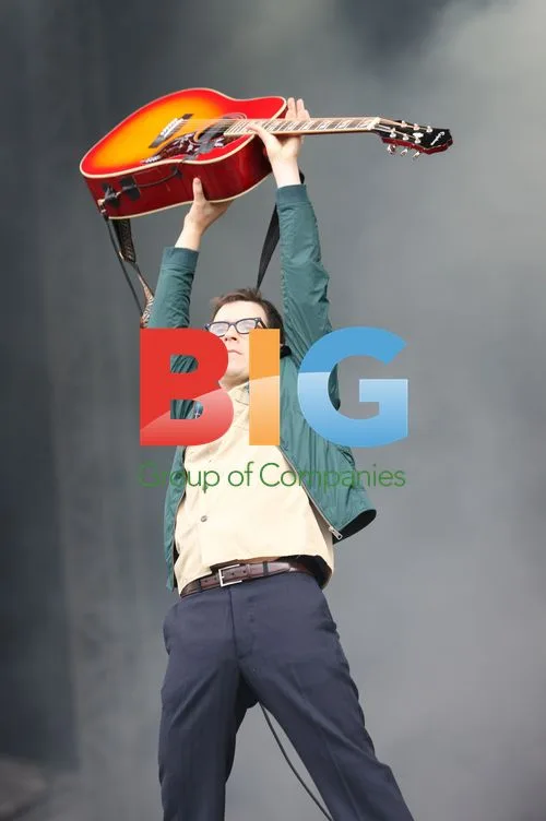 Weezer Frontman Rivers Cuomo Performs at Sonisphere Festival