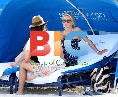 Julianne Hough with mother and co-star on Miami beach