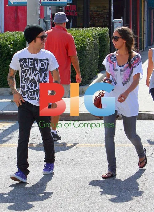 Pete Wentz on stroll with mystery woman