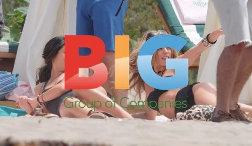 The Cast of '90210' Filming on the Beach