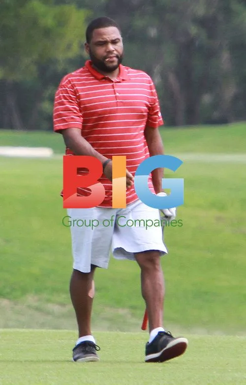 Anthony Anderson Plays Golf with Father