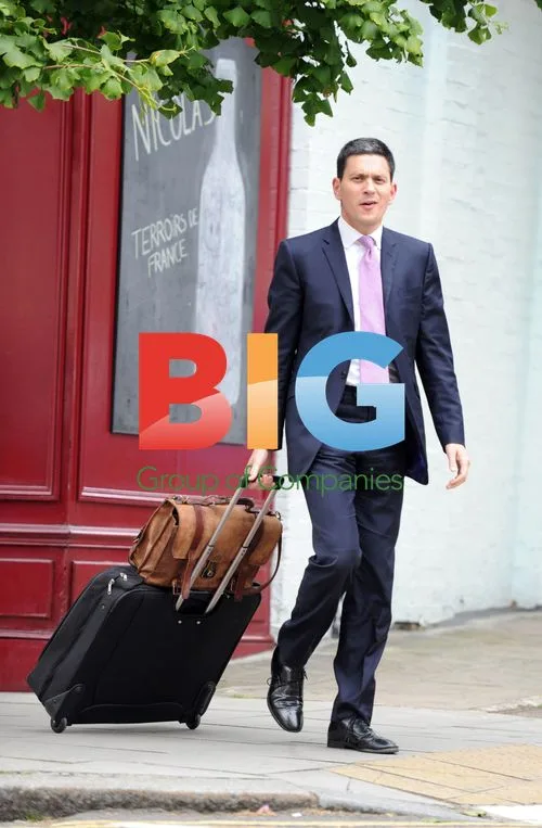 MP David Miliband Spotted Shopping