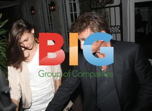 Sean Penn seen with new girlfriend in Miami