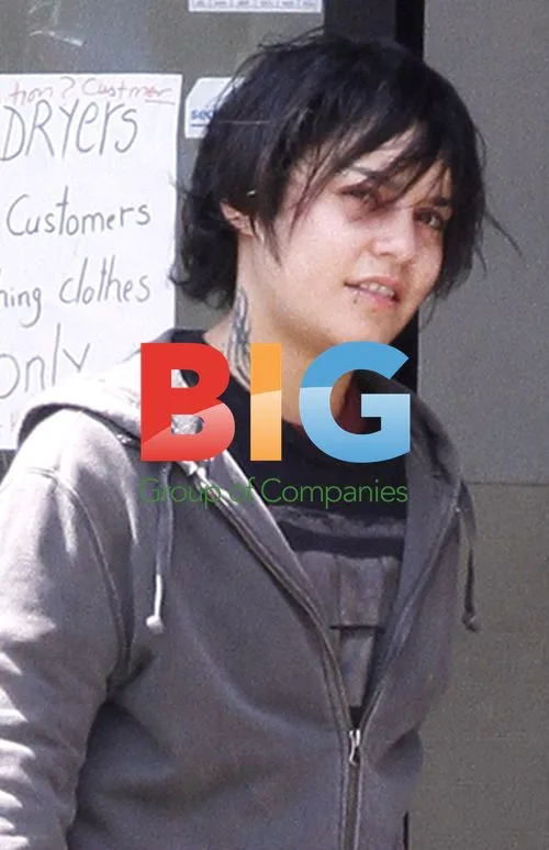 Vanessa Hudgens on 'Gimme Shelter' Set