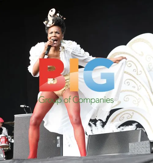 Noisettes at Guildfest 2011