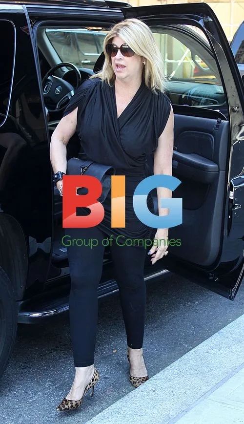 Kirstie Alley Arrives at Hotel in NYC