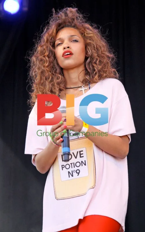 SoundGirl at Stoke Live 2011