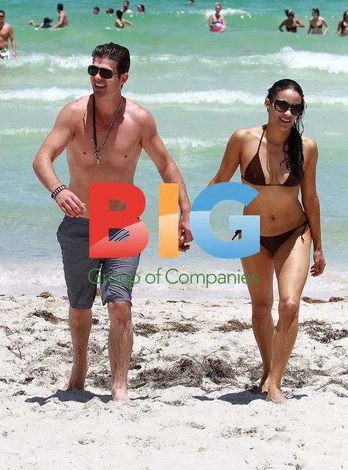 Robin Thicke and Paula Patton on Miami Beach