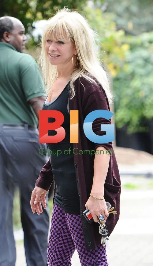 Jo Wood Arriving at New House
