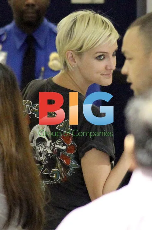 Ashlee Simpson at LAX Airport
