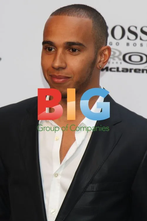 Lewis Hamilton visits Hugo Boss store