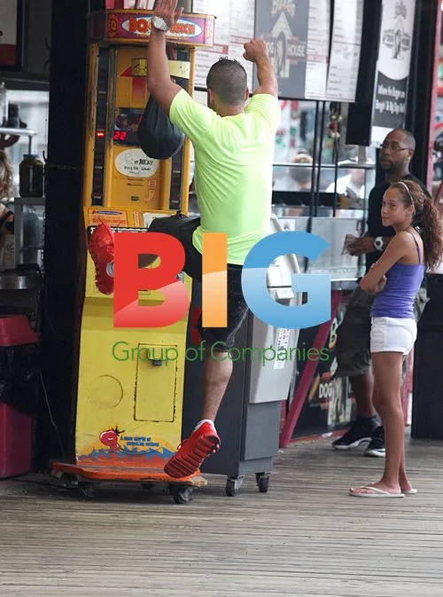 The Situation clowns on Jersey Shore set