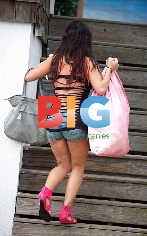 J WOWW Arriving at Jersey Shore House
