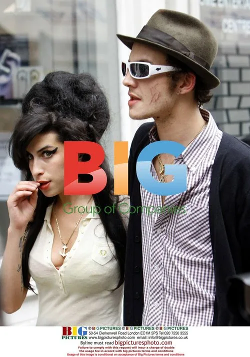 Amy Winehouse Leaves Hotel