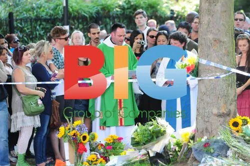 Fans pay respects to Amy Winehouse