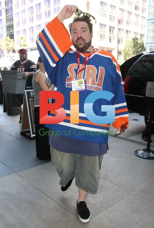 Kevin Smith makes faces at Comic-Con 2011