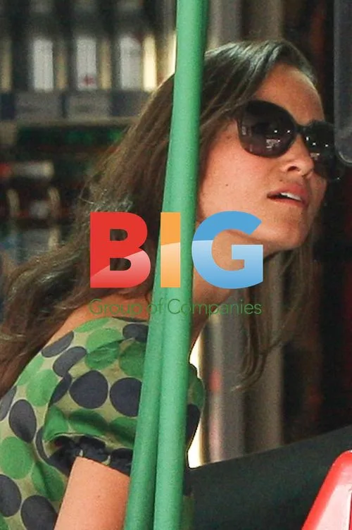 Pippa Middleton Shopping in London