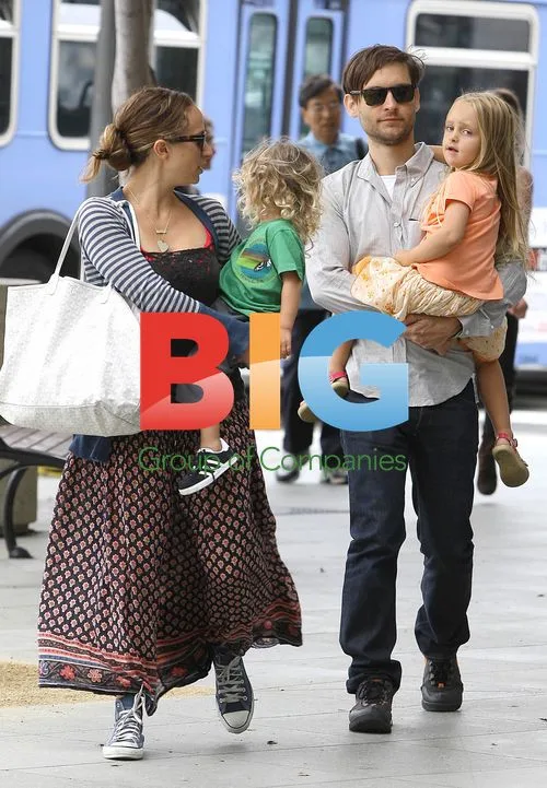 Tobey Maguire and Family Shopping in LA