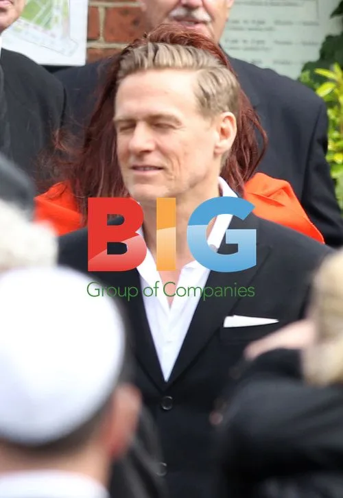 Celebs at Amy Winehouse's Cremation