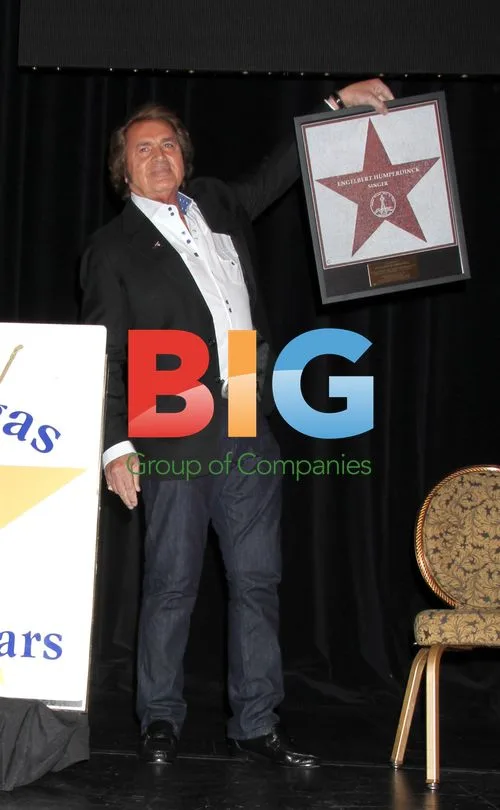 Engelbert Humperdinck Honored by Las Vegas Walk of Stars