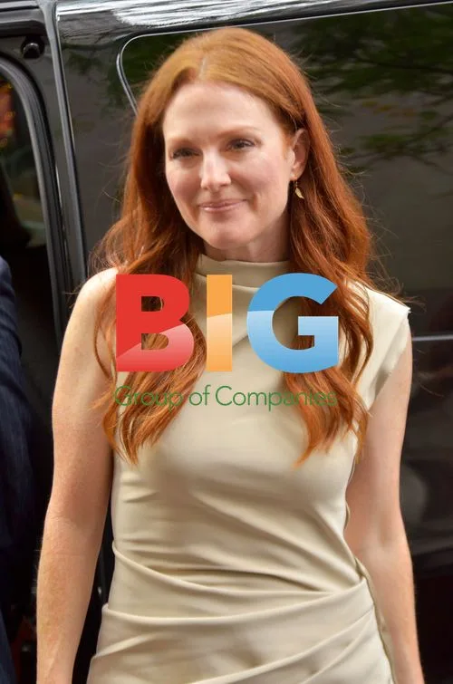 Julianne Moore at David Letterman Show