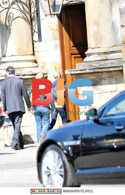 Zara Phillips and Princess Anne Arrive for Royal Wedding