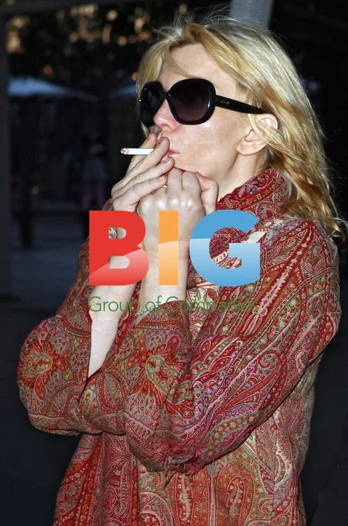 Courtney Love Arrives in Sydney