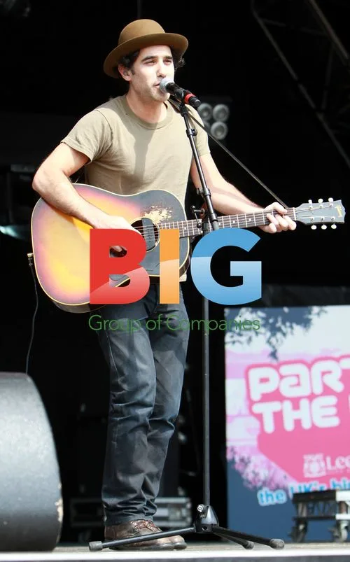 Joshua Radin Performing at Party in the Park