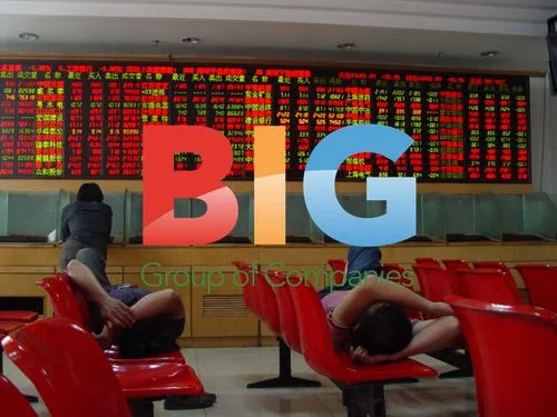 Chinese Shares Edge Up After Manufacturing Slowdown