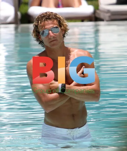 Diego Forlan and Zaira Nara at Miami Beach