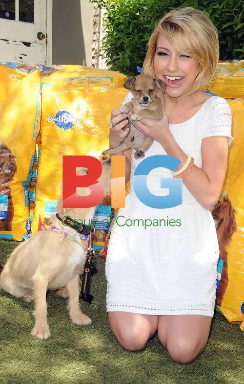 Chelsea Kane and Pedigree launch campaign