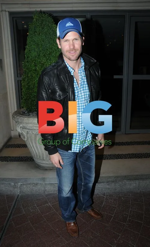 Matthew Davis at London Hotel