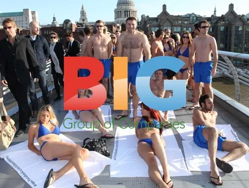 Ben Cohen celebrates Hilton promotion on Millennium Bridge