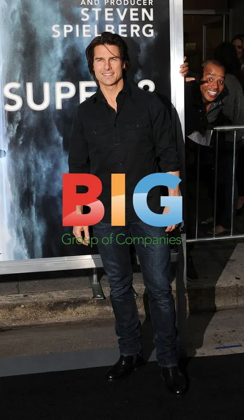 Tom Cruise and Donald Faison at "Super 8" Premiere