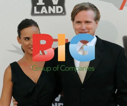 Cary Elwes and Lisa Marie Kurbikoff at AFI Tribute