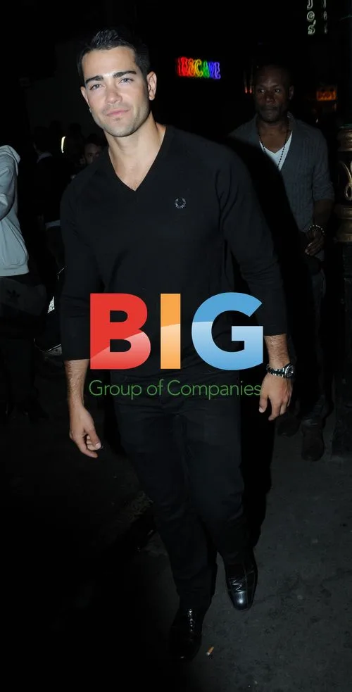 Jesse Metcalfe leaving The Box nightclub