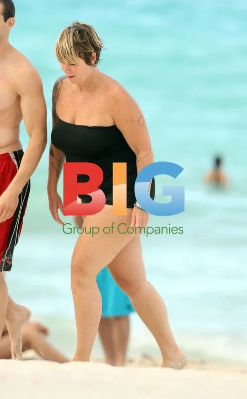 Mia Michaels Spotted at Beach in Miami