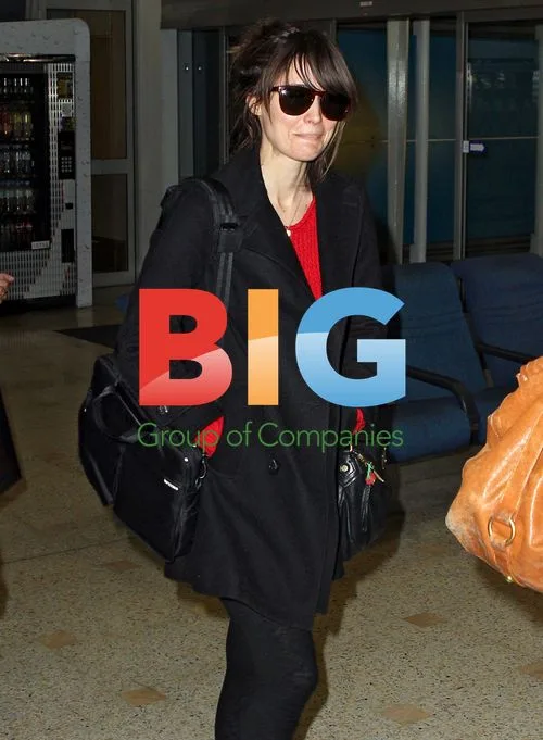 Rose Bryne Arriving at Sydney Airport
