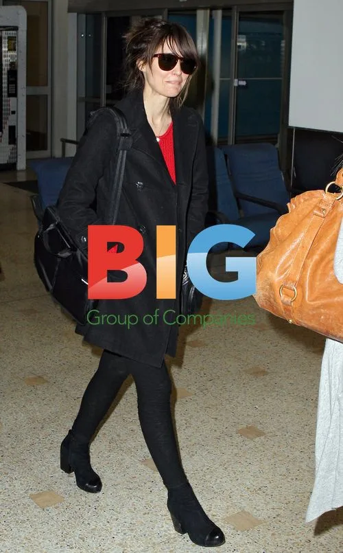 Rose Bryne at Sydney Airport for 'Bridesmaids' Premiere
