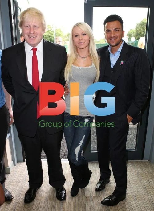 Peter Andre Helps Mayor Recruit Reading Ambassadors