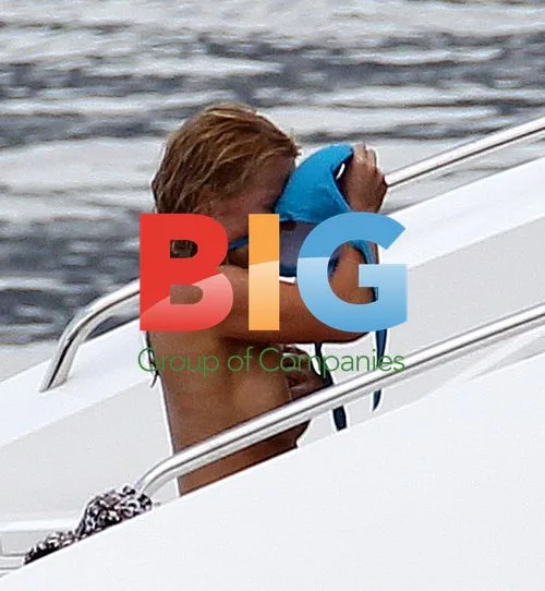Geri Halliwell with Daughter Bluebell and Boyfriend Henry Beckwith on Yacht