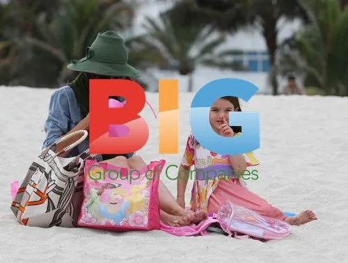 Katie Holmes and Suri on Miami Beach