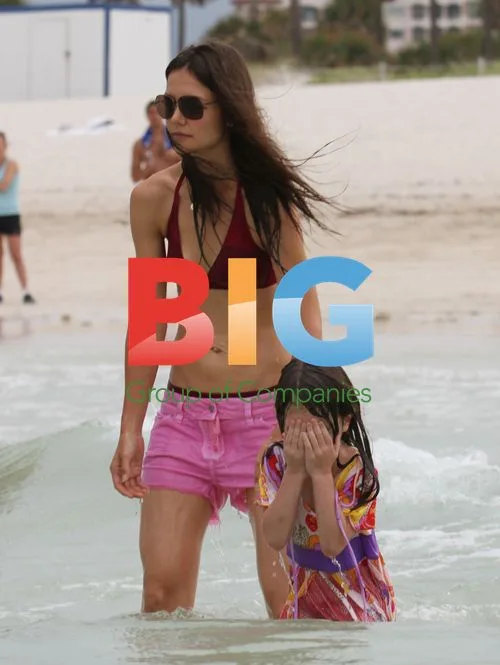 Katie Holmes and Suri on Miami Beach